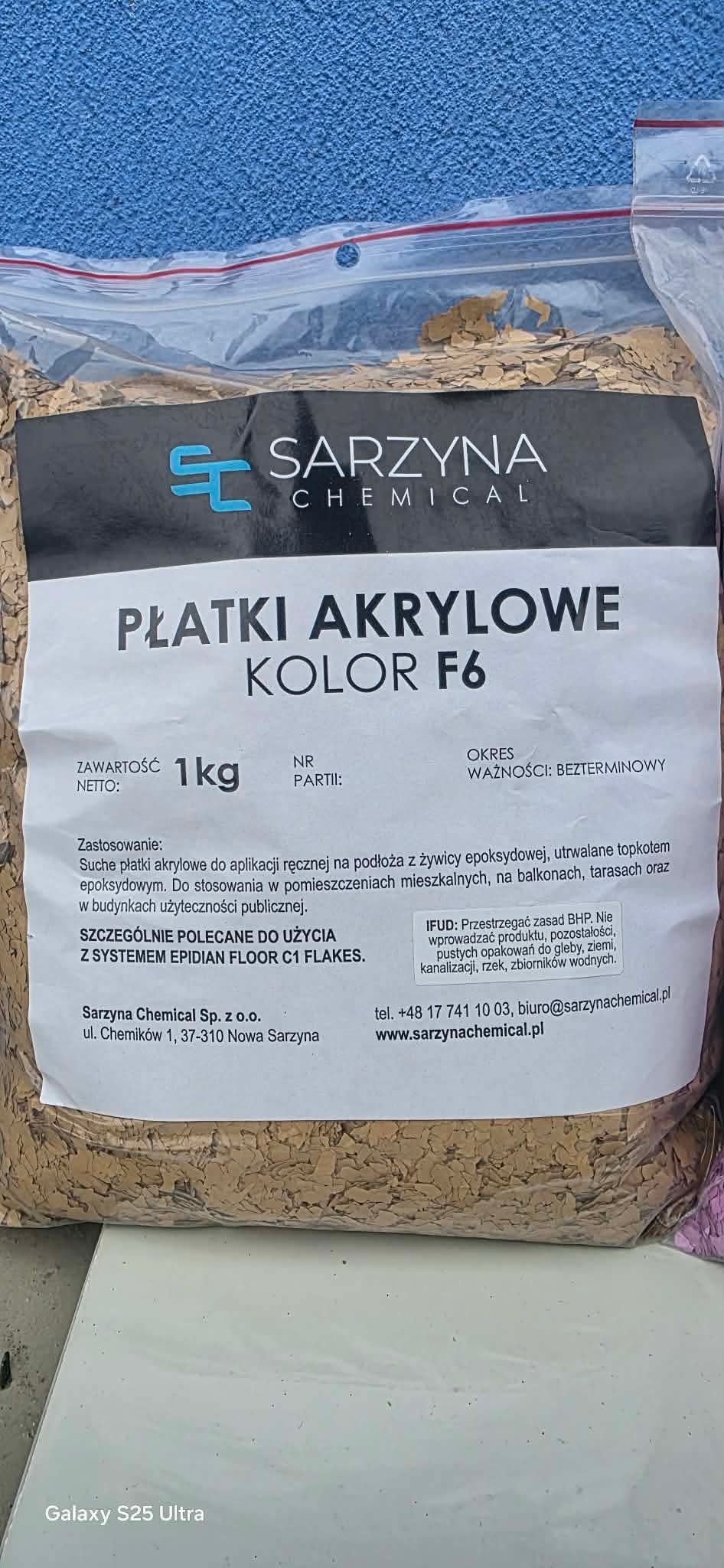 Płatki akrylowe Sarzyna F6 - złote 1 kg - Gaz - Bud Pro